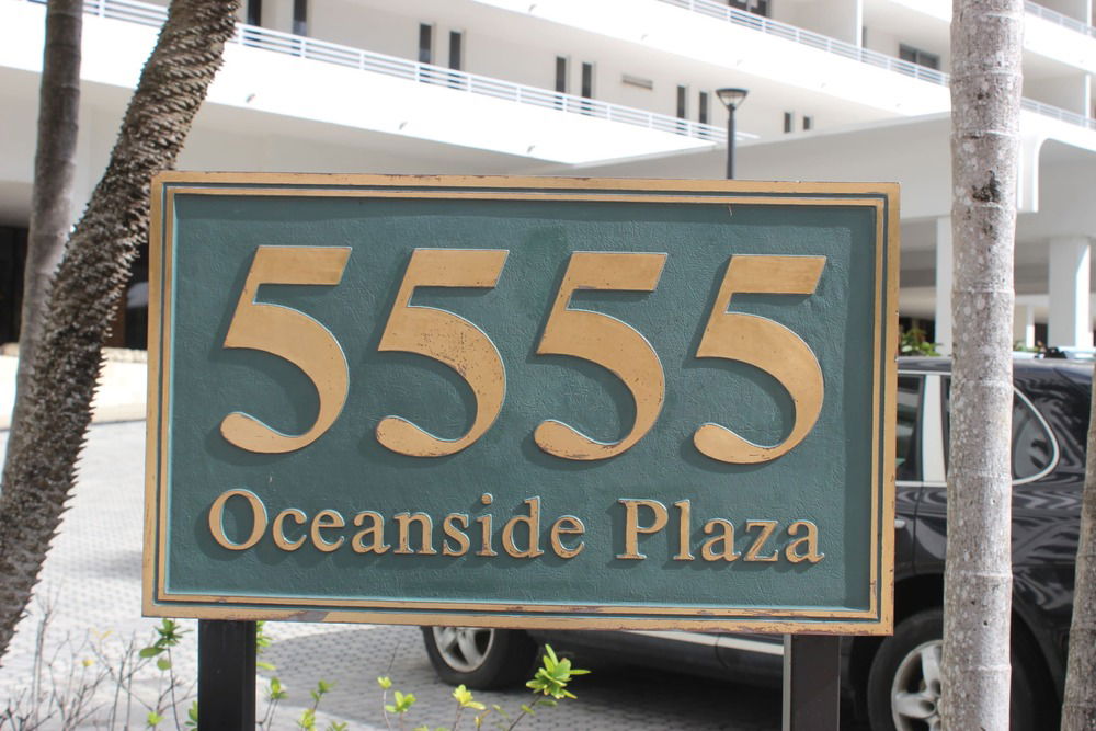 Oceanside Plaza  main photo